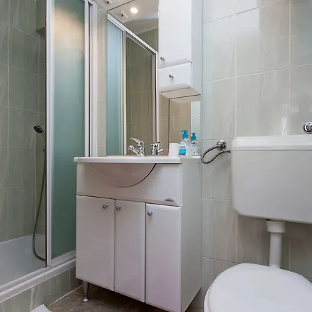 Orhan Hotel